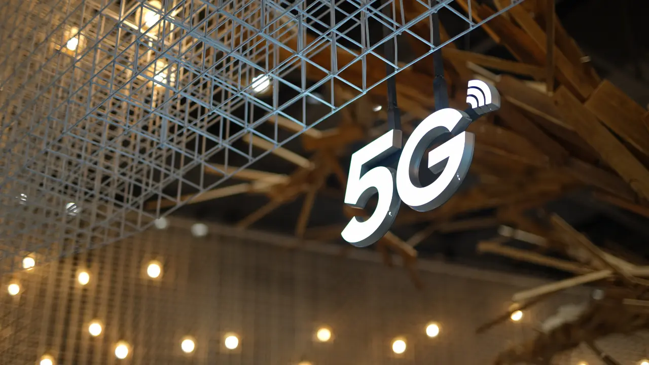 5G Enables Real-Time, Feature-Rich Experiences
